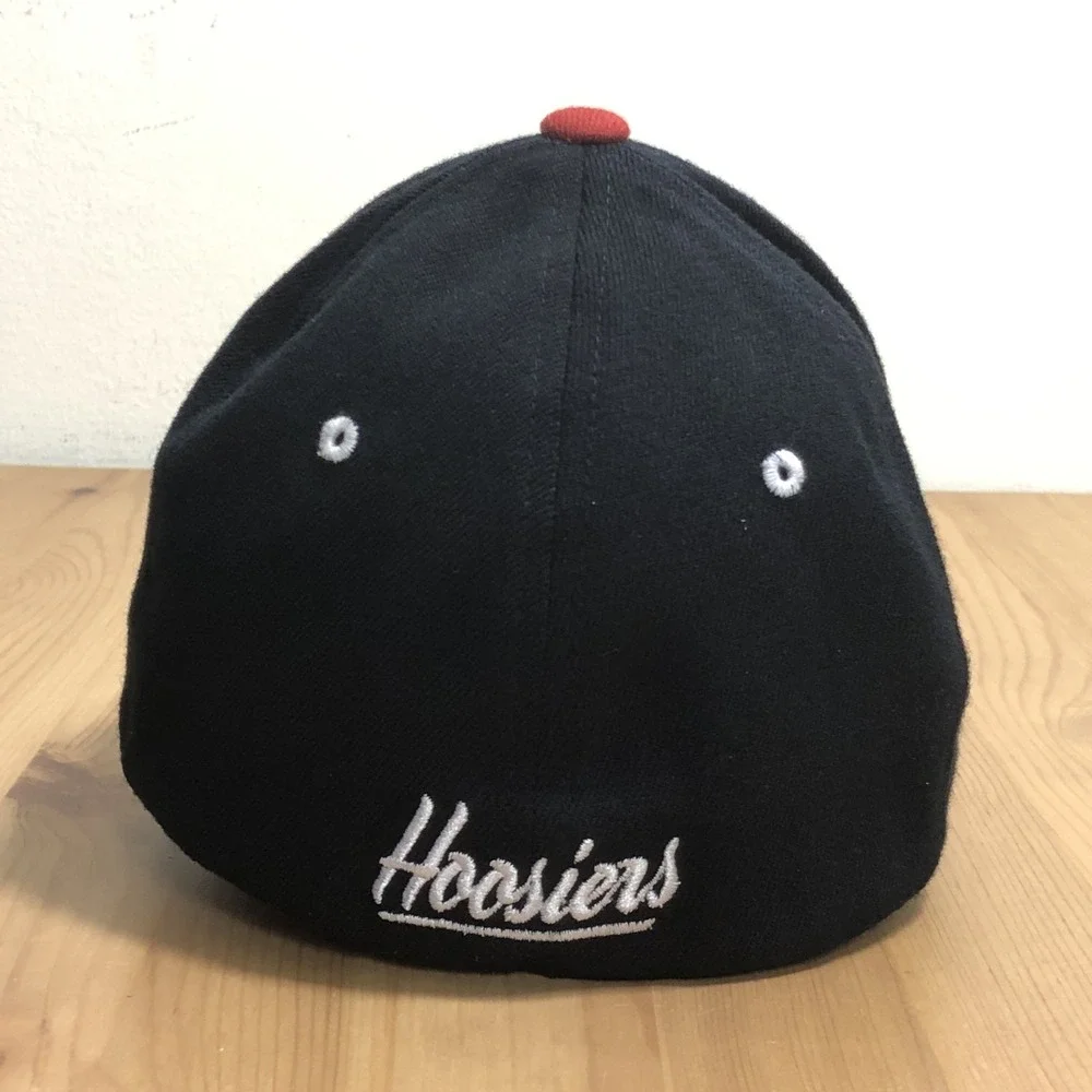 Indiana Hoosiers Zephyr Stretch Fit Hat Size M/L Black Red NCAA
